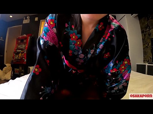 ❤️ ځوان cosplay نجلۍ په یوه آس او په یوه blowjob کې د squirt سره orgasm ته جنس خوښوي. اسيايي نجلۍ چې ويښتان لرونکې بلۍ او ښکلې سينه يې په دوديز جاپاني لباس کې په شوقيه ويډيو کې د مشت زنی ښکارندویي کوي. ساکورا 3 اوساکاپورن. ❤️❌  ☑