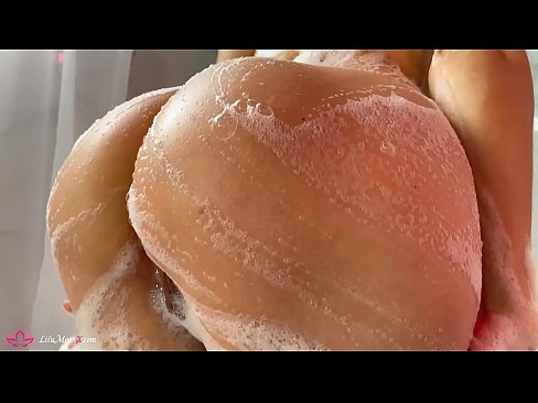 ❤️ Brunette په شاور کې د شدید orgasm لپاره د وایبرټر سره بلی مشت زنی کوي ❤️❌  ☑